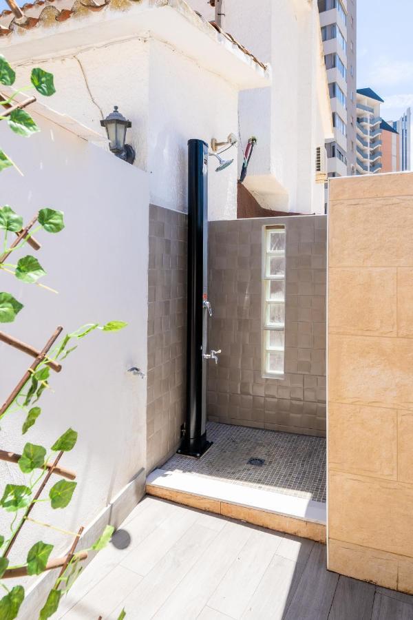 Apartamento Alma Con Terreno Privado Y Parking Compartido - A 800M De Playa Poniente Benidorm Exterior photo
